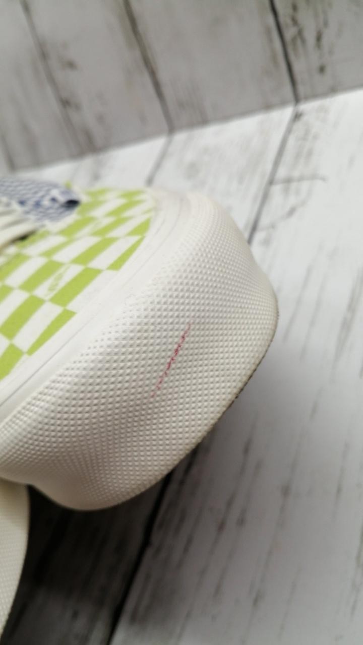 Vans Checker Flag Pattern Authentic Model 27.5 Li… - image 9