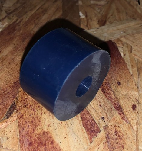 1EA NEW OEM ROLLER GUIDE (NO BAG) 52158-467-000 ATC200X 1983 TO 1985 (356K) - Picture 2 of 3