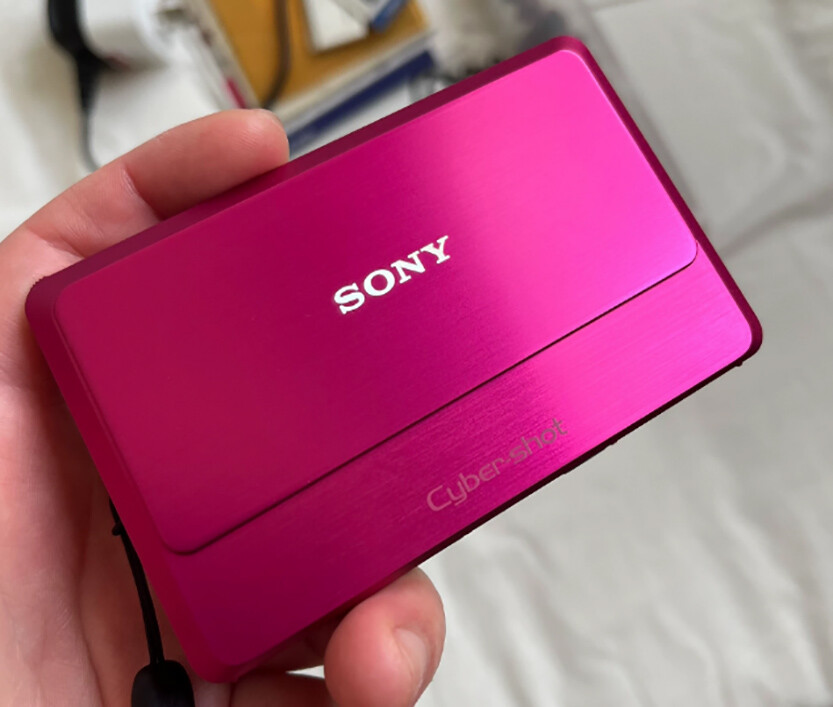 Sony Cyber-Shot DSC-TX9 12.2MP 4x Optical Zoom CMOS Vintage