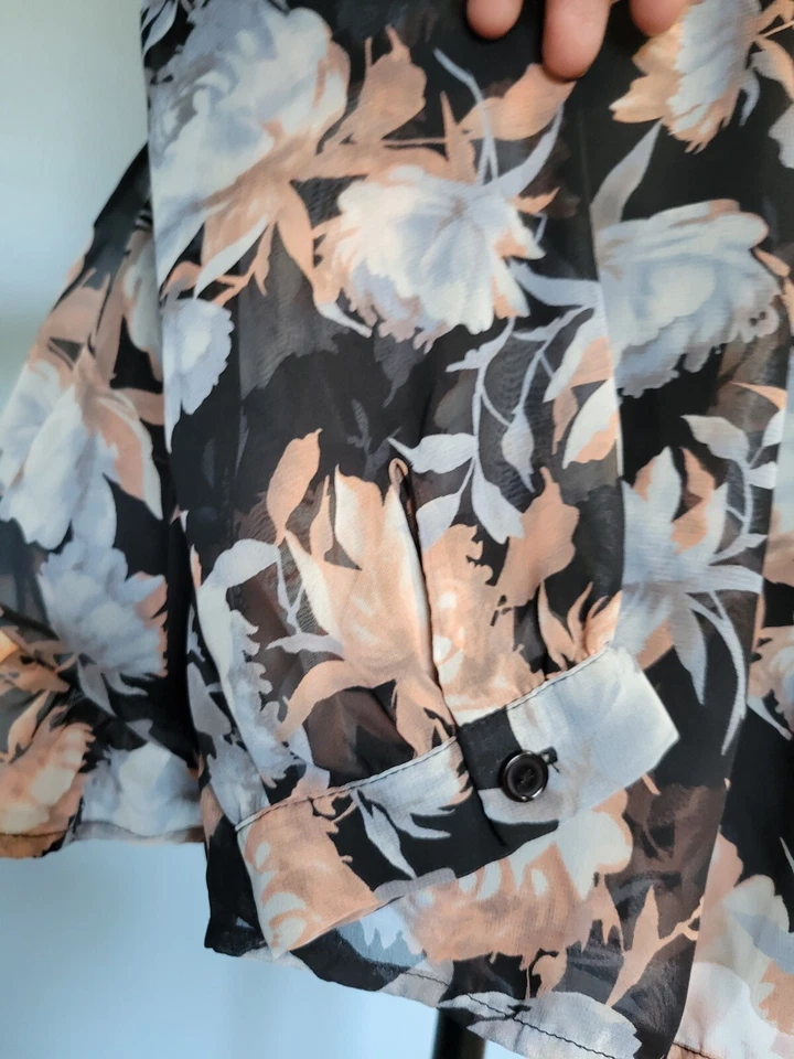 Mameluco delantero ASTR Surplice en negro talla pequeña Foto 3 de 4