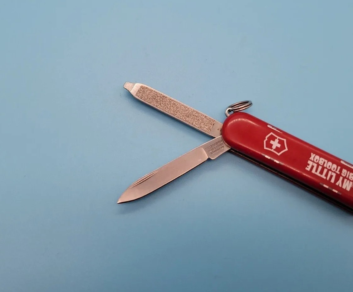 Victorinox 58mm Classic - My Little Big Toolbox - Swiss Army Knife