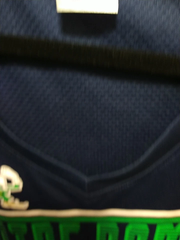 Camiseta de manga corta Notre Dame Fighting Irish para niño MED. 8/10 nuevo con etiquetas Foto 4 de 4