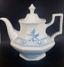 Rare Johnson Brothers Heritage White Teapot w Blue Bird England Pristine 