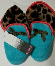 NWT Kensie Girl's Slippers Faux Fur Aqua Blue Soft Sole Size SZ 11/12 New 847