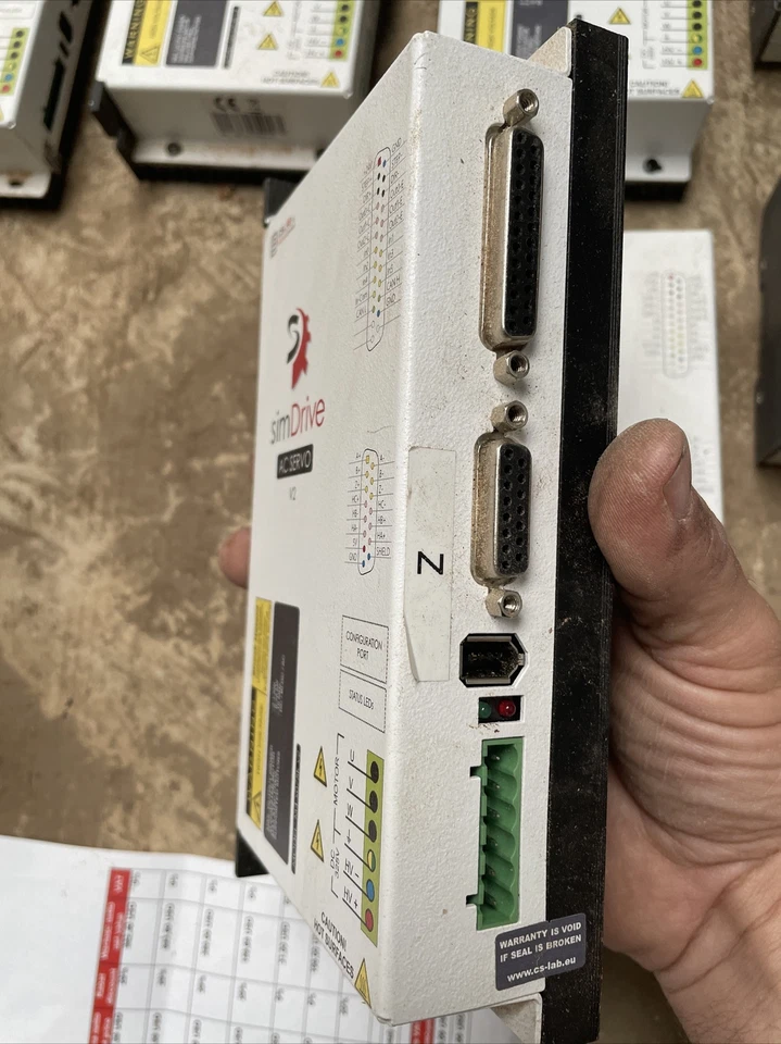 simDrive AC Servo Driver 750W 325V - Image 2 of 2