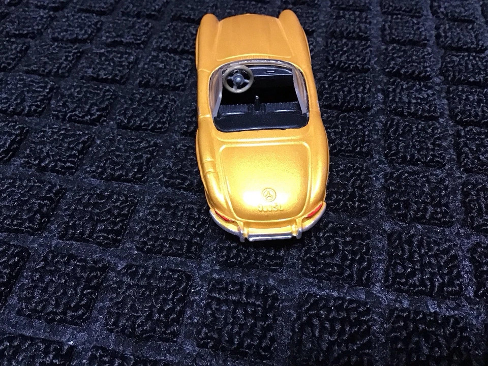 Original Vintage Corgi 304S Mercedes Benz 300 SL Roadster. 1961 - 1965. - Image 4 of 4