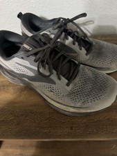 Brooks Men  s Size 12 Trace 3 Black and Grey Athletic Running Shoes