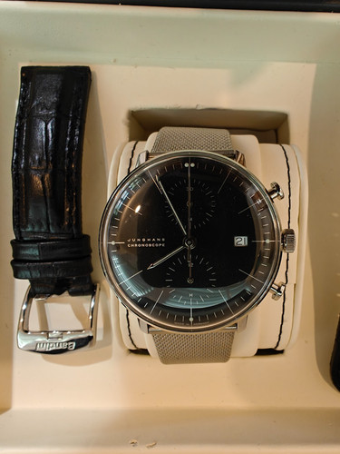junghans max bill chronoscope automatic with date