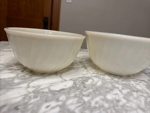 2 VINTAGE ANCHOR HOCKING FIRE KING MILK GLASS SWIRL DESIGN BOWLS 9" AND 8”