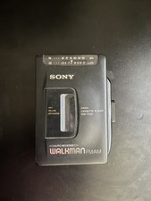 Sony Walkman WM-FX30 AM/FM Cassette Player   Radio Works, Tape Deck Needs Belt