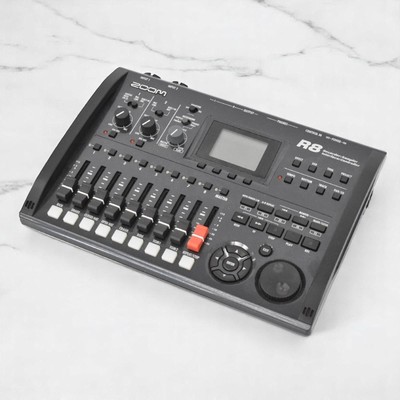 DTM・DAW ZOOM R8 MTR Zoom R8 Multitrack SD Recorder Controller and Interface