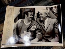 1969 DAVE KEON BECOMES CAPTAIN KING CLANCY PHOTO NHL HOCKEY TORONTO MAPLE LEAFS