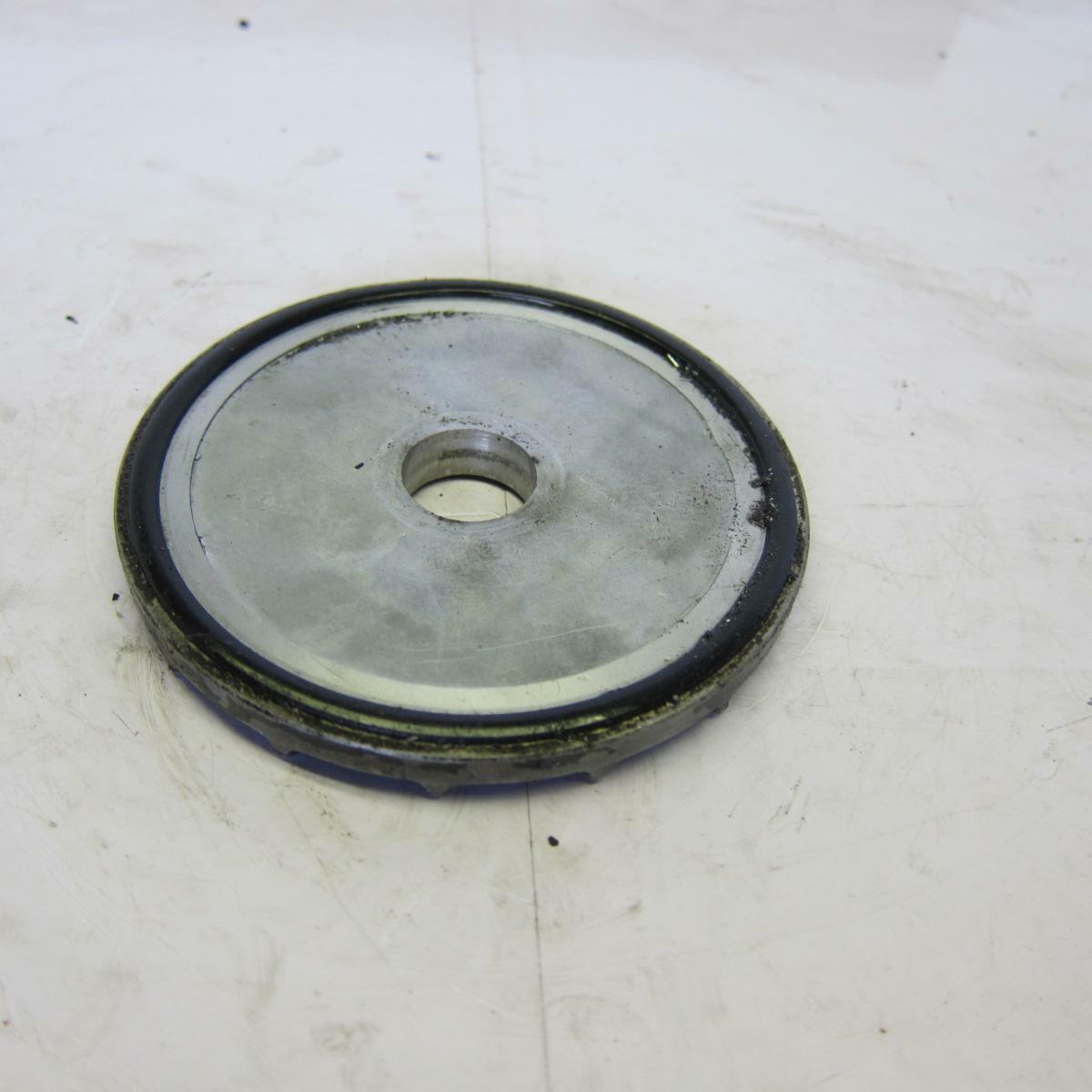 1997 Kawasaki Ninja ZX11 ZX1100D OEM ENGINE MOTOR OIL FILTER PLATE