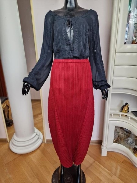 Women Issey Miyake Skirt Red 36 / S / 44
