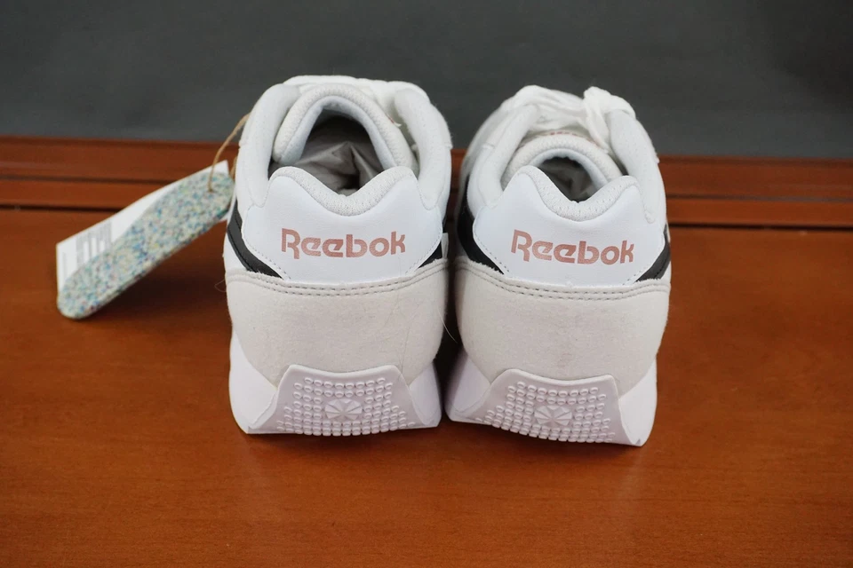 Reebok Rewind Run Shoes Womens Size 7 White Black Comfort Footbed Running New - Image 4 of 4