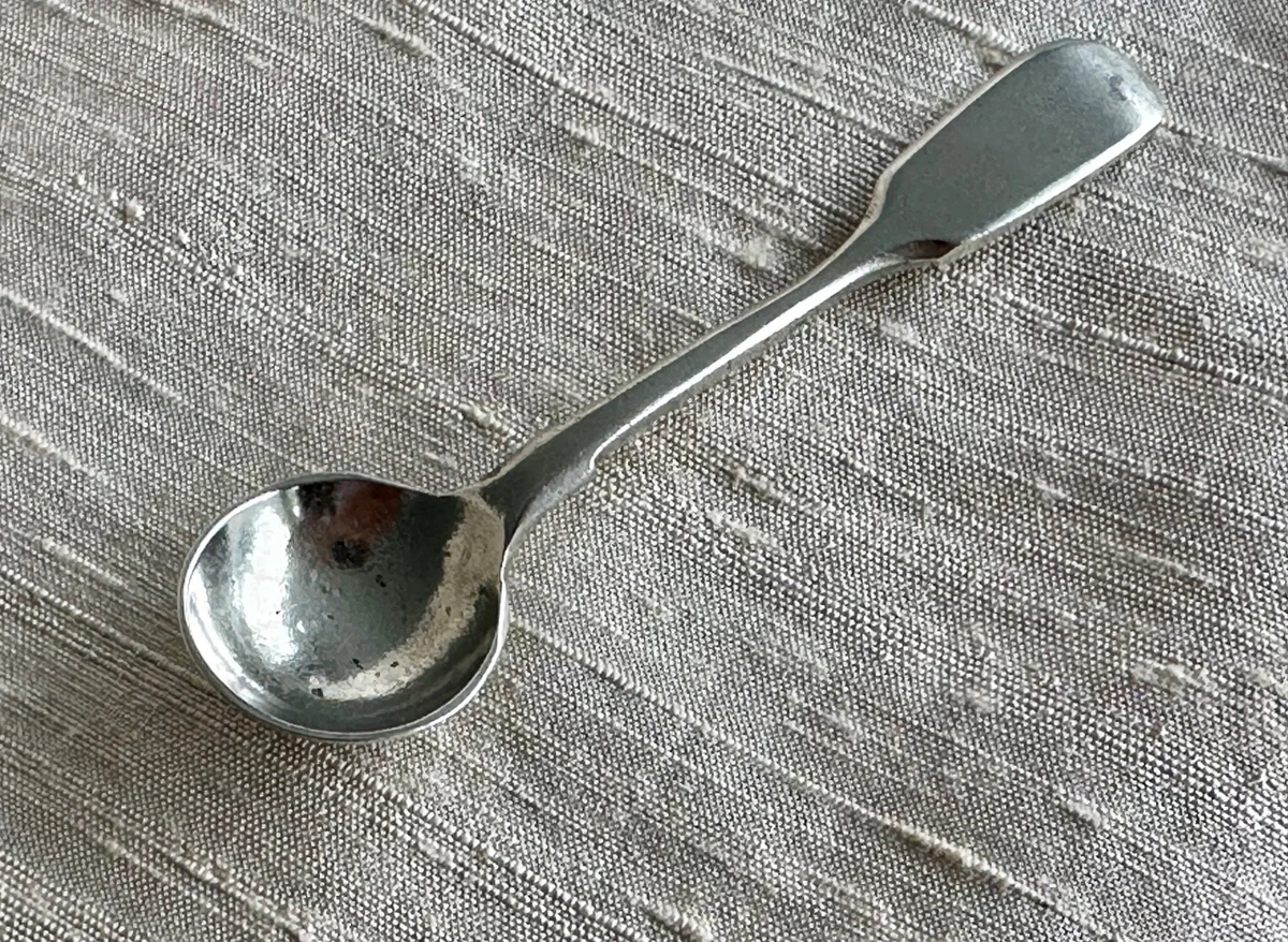 Antique Salt Spoon Fiddle Pattern John Round Benares Silverplate Sheffield 7cm