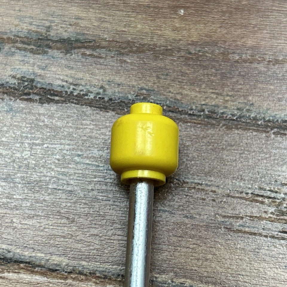 Lego Yellow Emperor Palpatine Minifigure Head Star Wars Error Misprint Shift HTF - Image 4 of 4