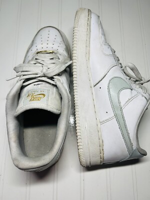 air force 1 07 essential white light silver