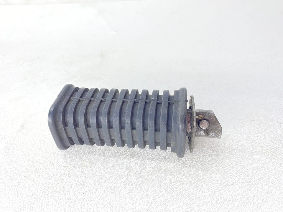 1981 SUZUKI GS850G LEFT REARSET FOOT PEG REST STOP 43612-45001 - Изображение 4 из 4