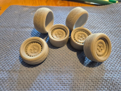 Maßstab 1:18 gebänderte Stähle gestaffelt 3DPrinted wheels Reifen Scale Model Diecast