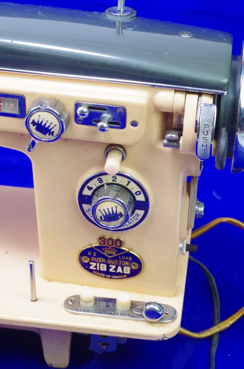 Vintage Kingston 300 Zigzag Sewing Machine No Pedal Read