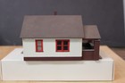 HO RIX BUNGALO BUILT AND PAINTED READY TO USE — photo 4