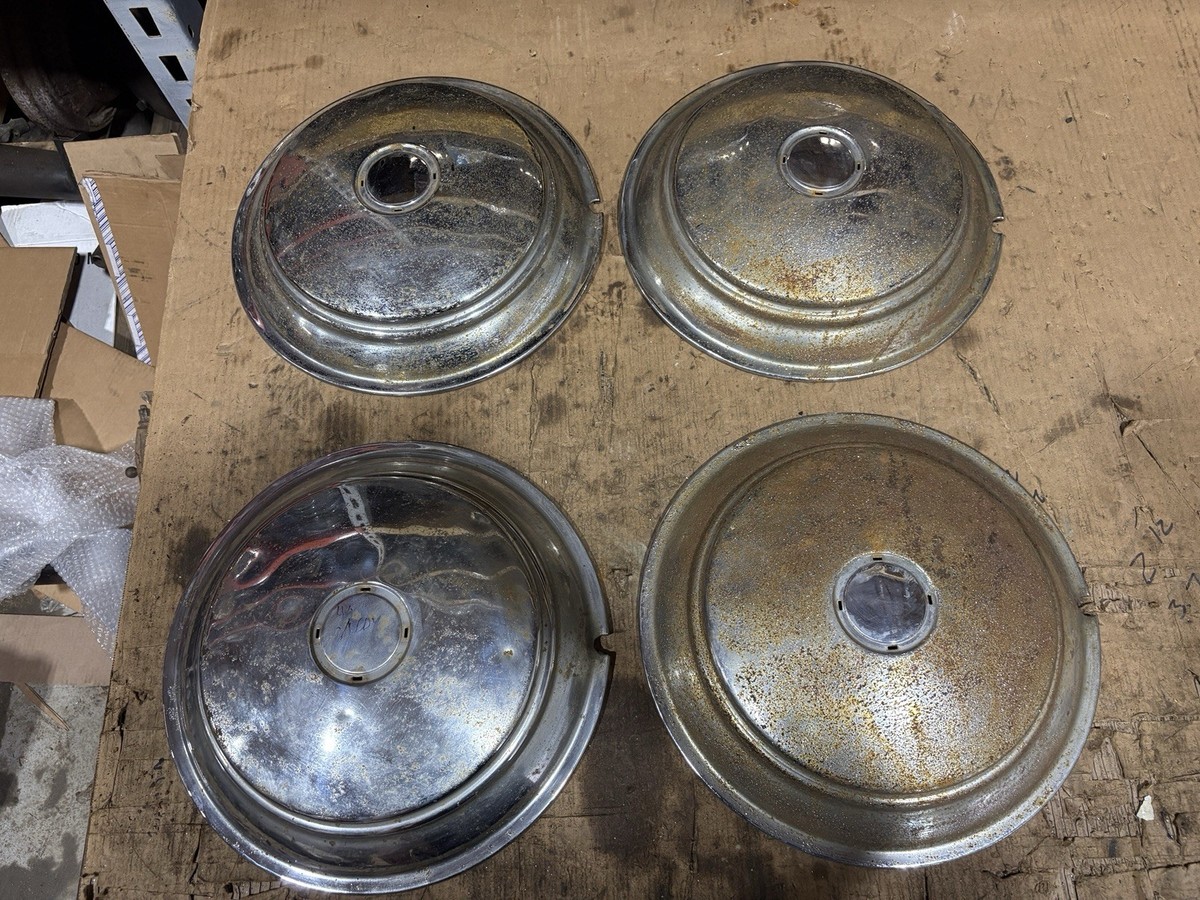 1939 1940 Cadillac 15” Full Wheel Cover Hubcaps Coupe Sedan