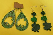 St. Patrick  s Day Earrings Irish Leprechaun Pot Of Gold New Set Of 2 Holiday