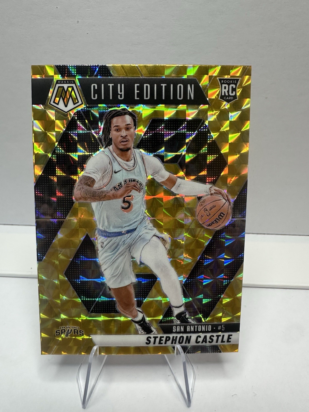 2024-25 Panini Mosaic - City Edition Stephon Castle #290 Reactive Yellow Mosaic
