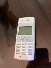 Vintage Sony Ericsson Mobile Phone   Classic Keypad Model Early 2000s 