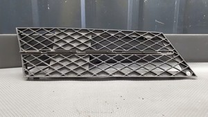 7178110 BMW E60 E61 STOßSTANGENGITTER RECHTS VORNE