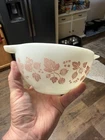 VTG 1960’s Pyrex White Gooseberry Cinderella Bowl #441 1-1/2 PT MADE USA