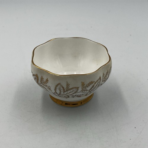 Stunning Antique Queen Anne Bone China Sugar & Creamer White & Gold England - Picture 7 of 10