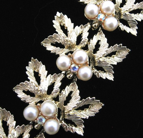 JUDY LEE BRACELET Vintage Faux Pearls & AB Rhinestone Links Goldtone Florals - Picture 2 of 12