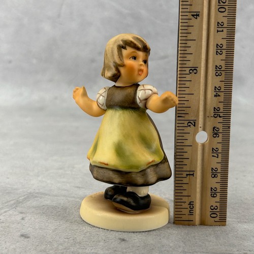 Vintage Hummel Figurine Goebel Spring Waltz Liesl 912/B Club Collection - Picture 15 of 18