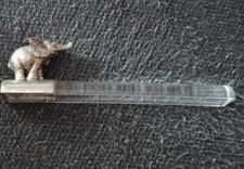 Joli Article En Étain Vintage