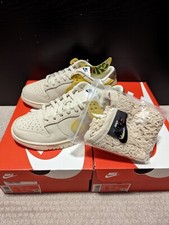 Nike Dunk LX Low Banana W for sale | eBay Nike Dunk LX Low Banana W for sale | eBay