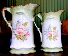 Ironstone Staffordshire set, 18 x 16 cm; 22,5 x 18 cm. 