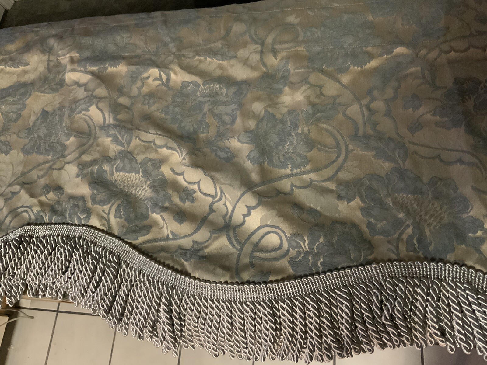 Picture 1 of 2