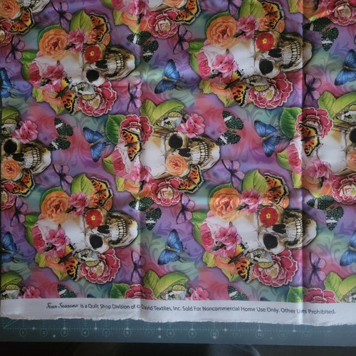 VTG 1 1/2 yd Sugar Skulles Four Seasons All Digital 100% Cotton David Textiles - Picture 2 of 2