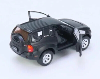 BM Creations Isuzu 1997 2001 Vehicross Matte Black LHD 1:64