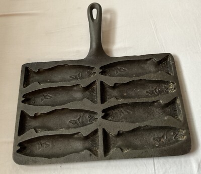Rare Lodge Cast Iron Trout/Salmon Corn Stick Pan, Made For Eddie Bauer
