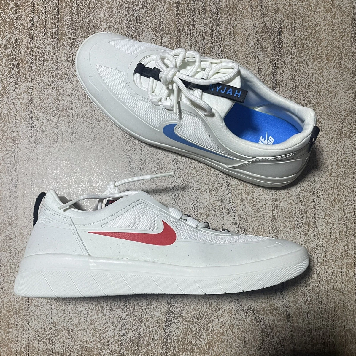 A1166 Nike SB Nyjah Free 2 White Blue Red BV2078 105 Men s Size 7