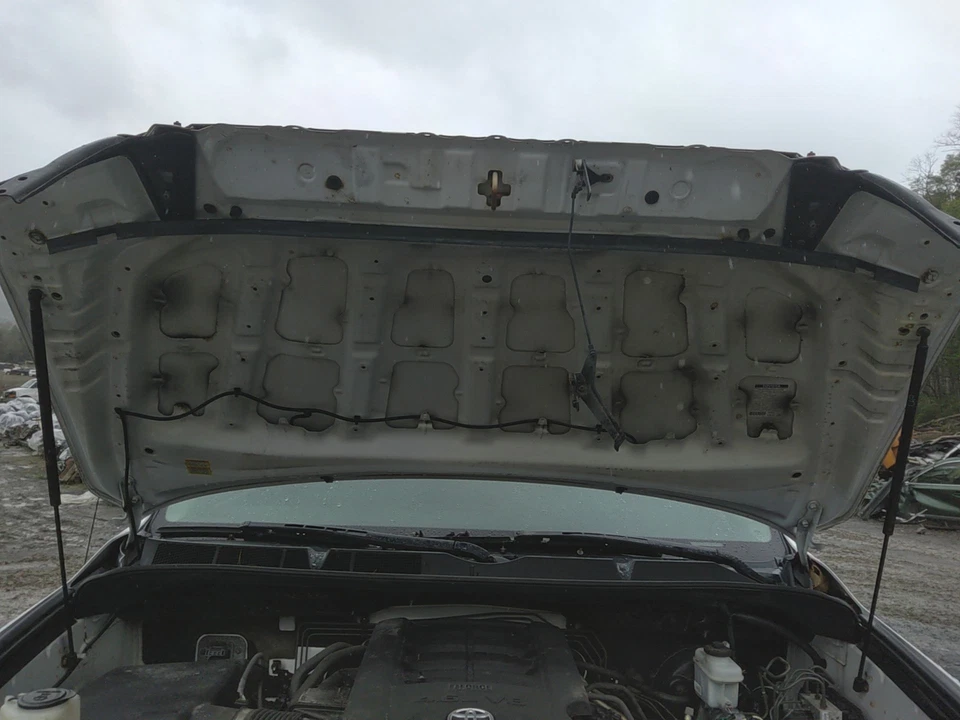 12 TOYOTA TUNDRA Hood Super White040 Foto 2 de 2