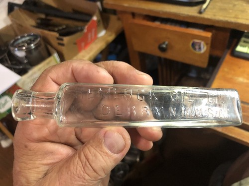 Antique Quack Medicine Bottle Hemlock Oil Co Derry N.H. - Picture 2 of 4