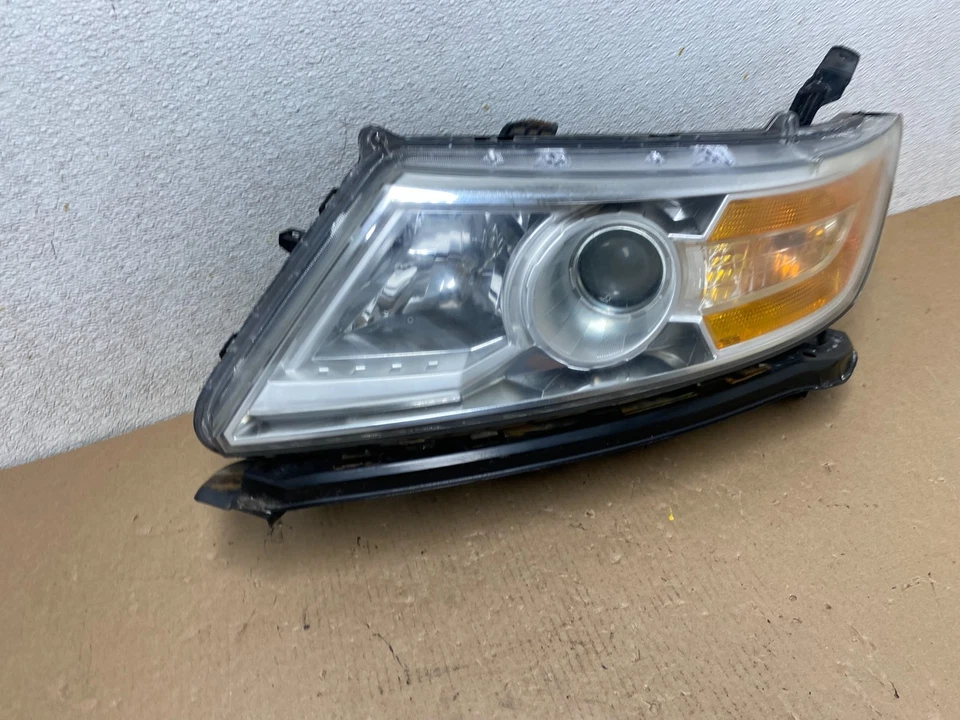 Левая передняя фара левая для Honda Odyssey 2011–2013 годов выпуска оригинальная ксеноновая P8197 DW - Изображение 3 из 4