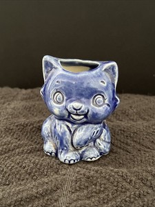 Blue Pottery Small Cat Toothpick Or Match Holder Figurine Cat Collections