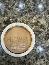 Light Illusion Perfecting Powder - L4-M1 Beige by Flower Beauty - 0.28 oz
