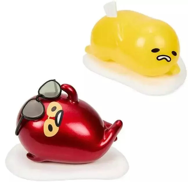 Kidrobot Gudetama Обгоревший на солнце и облепленный ракушками виниловый рисунок в упаковке из 2 штук Жизнь - это боль 3690₽