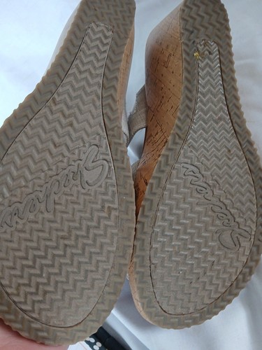 Sandalias de cuña Sketchers Beverlee Cali Luxe de espuma para mujer talla 8 EXCELENTE ESTADO - Imagen 7 de 9
